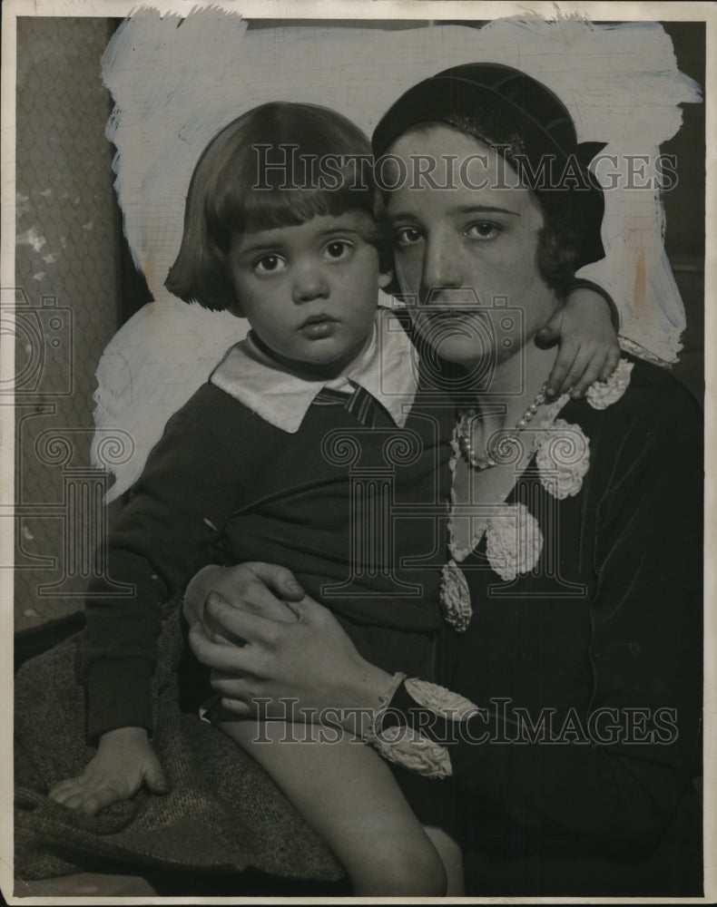 1931 Press Photo Grace V. Howard & Son Wilbur Bayle Howard - neo14450- Historic Images