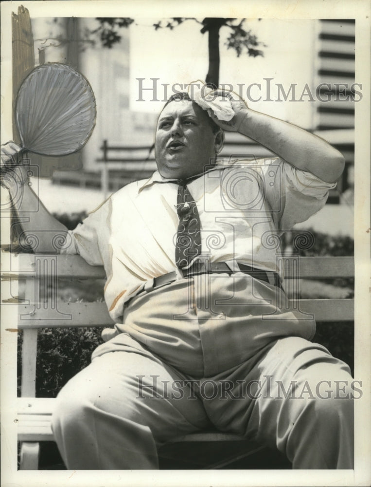 Load image into Gallery viewer, 1937 Press Photo Corky Hellane - neo14630
