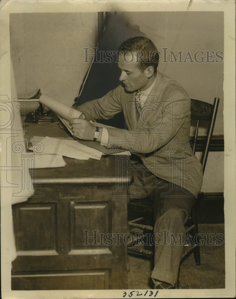 1936 Press Photo Robert Ickes Son of Harold Ickes Works in PWA Project
