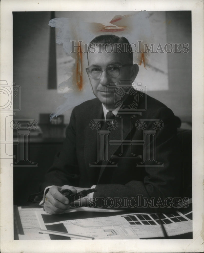 1957 Press Photo R. Franklin Outcault planner of Cleveland Gateway development