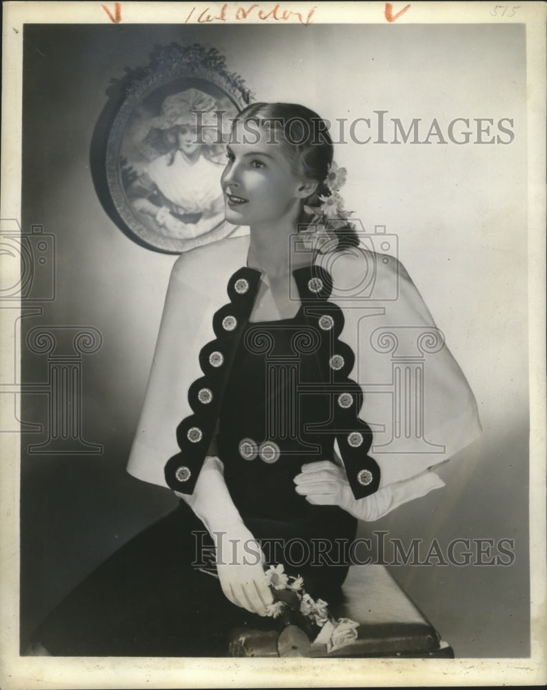 1944 Press Photo Button down on scalloped front jacket in Womens Fashions