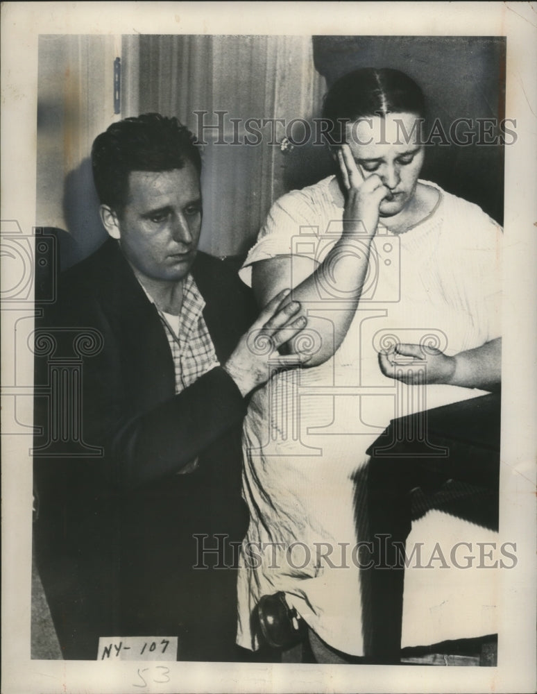 1949 Press Photo Stella Komorek Confesses to Accidental Killing of Child, NY