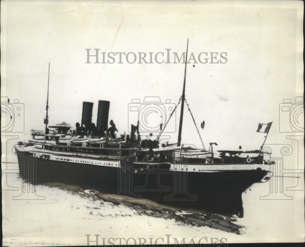 1915 Press Photo French Steamer Guadeloupe, Sunk by German Kronprints Wilhelm