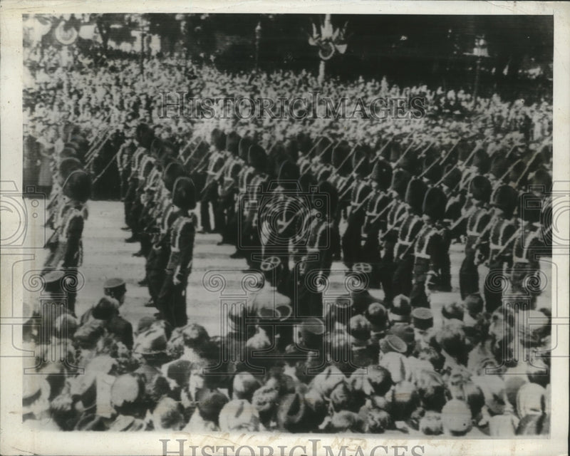 Load image into Gallery viewer, 1939 Press Photo Bastille Day - neo15398
