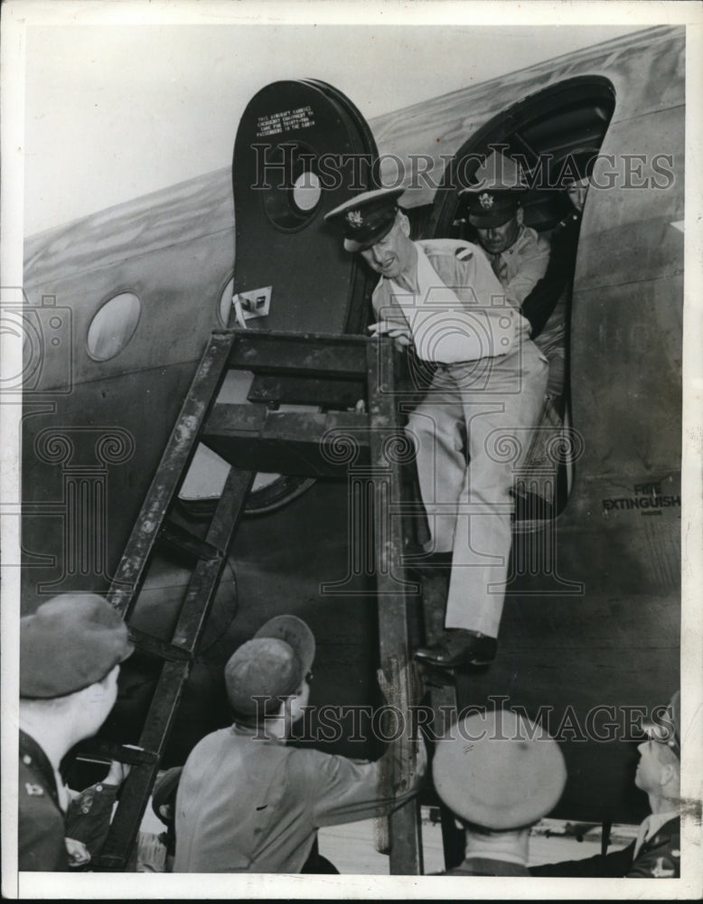 1943 Press Photo Lesley J. McNair Returns Injured, Washington, D.C. from Tunisia- Historic Images