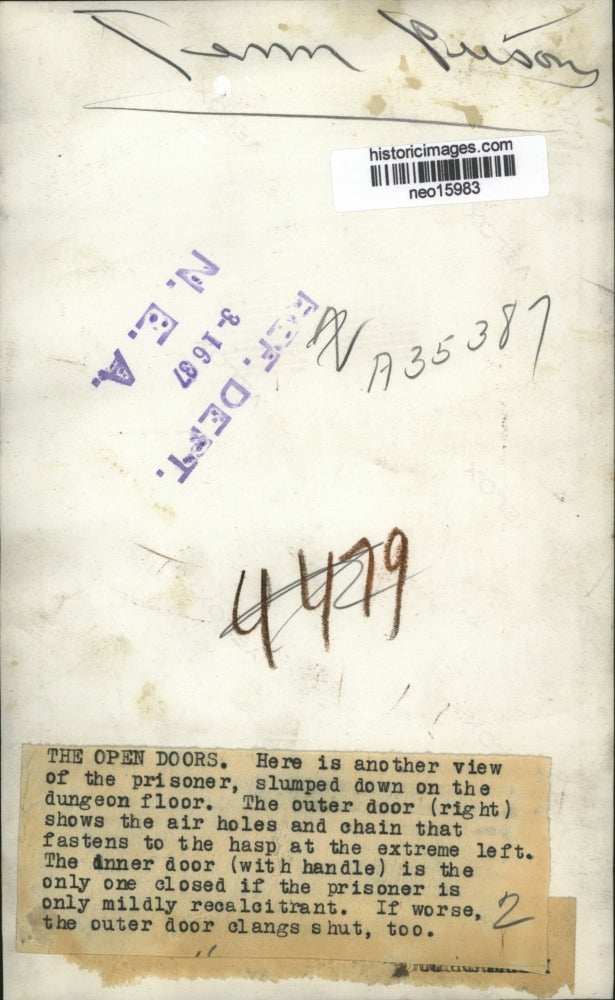 1937 Press Photo Prison Dungeon - neo15983