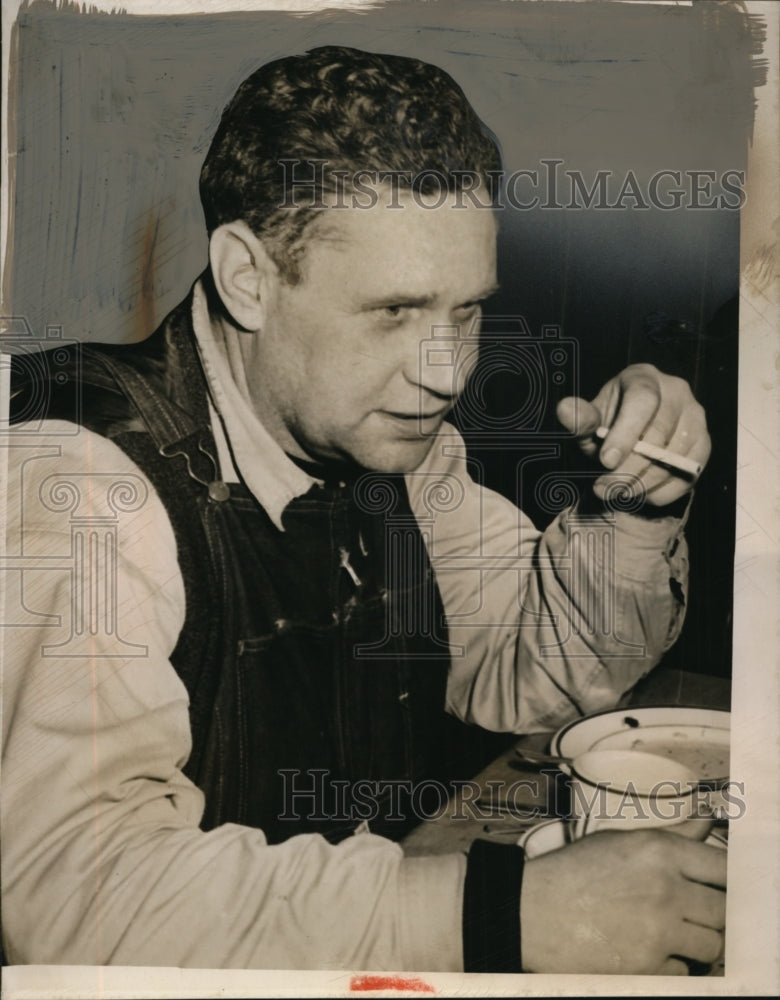 1950 Press Photo Richard Trommetter, Yard Conductor - neo16303