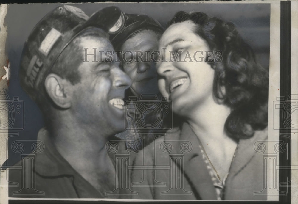 1957 Press Photo Mr & Mrs Fred Sable he was miner trapped at Steubenville Ohio