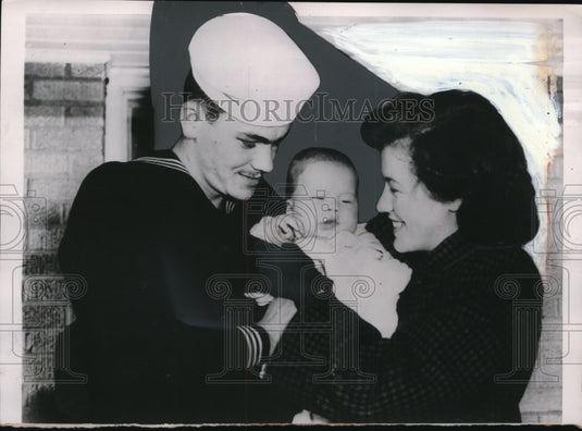 1953 Press Photo Mr & Mrs Richard Stammer & bay Richard returned from kidnap