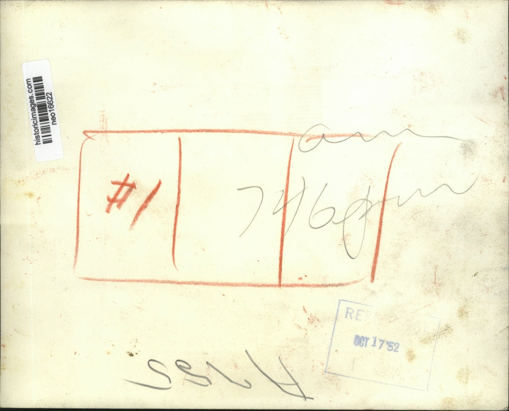 1952 Press Photo Chimpanzee Mickey During Checkup with Dr. Mather, St. Paul