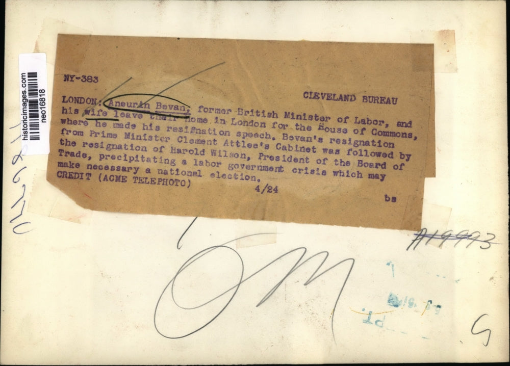 1951 Press Photo Aneurin Bavan British Minister of Labor w/ Wife in London