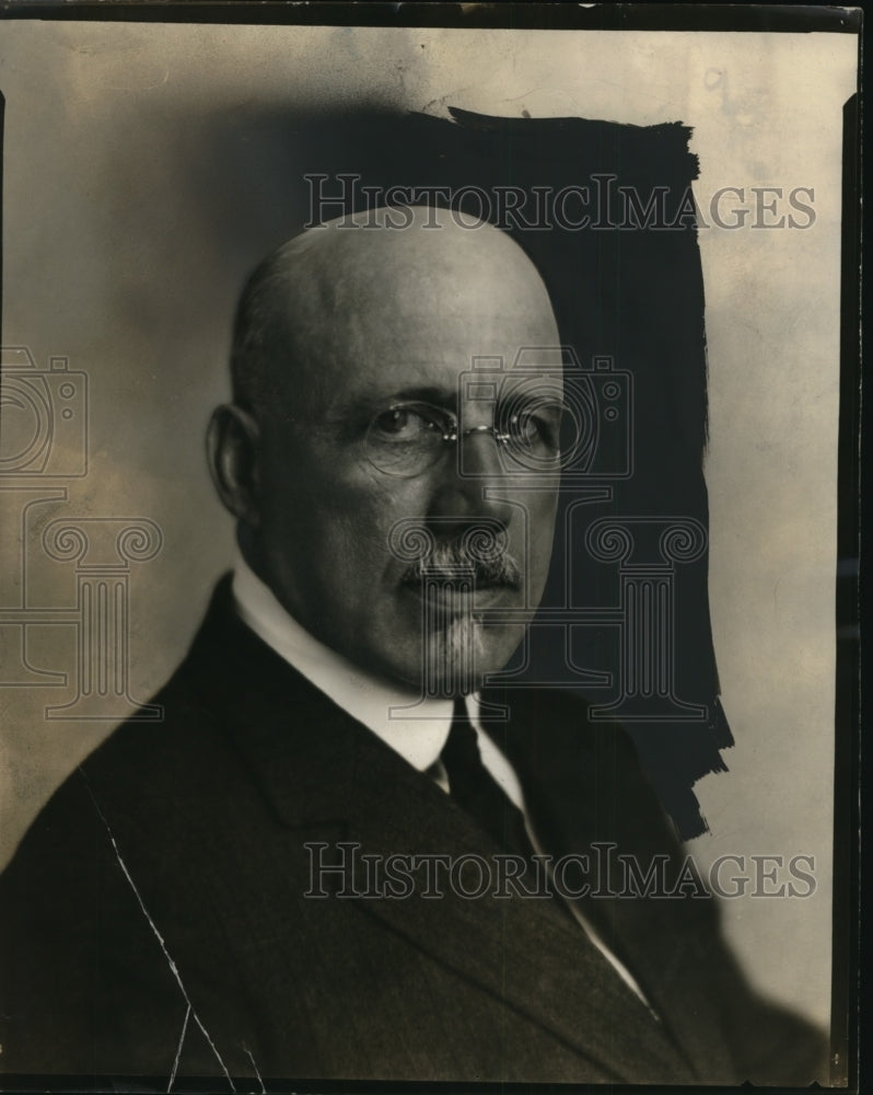 1928 Press Photo George G Baach newspaper man - neo17097