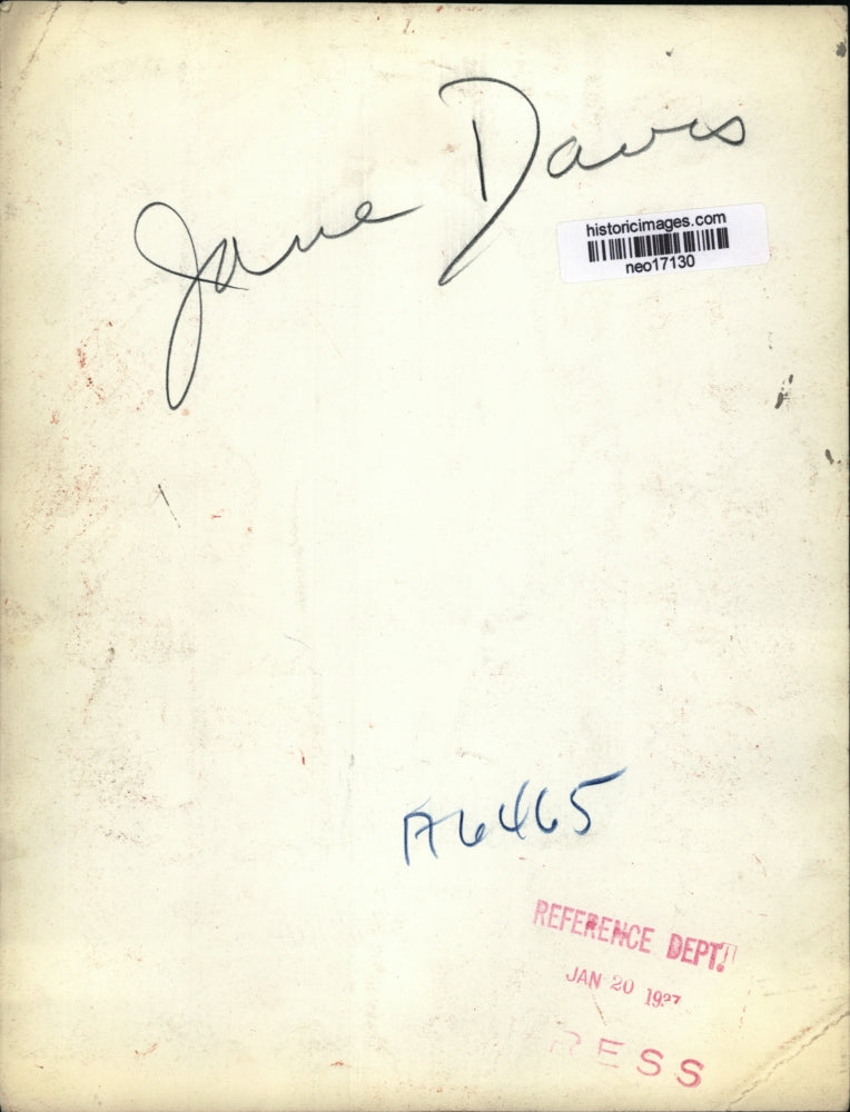 1937 Press Photo Jane Davis models dark colored evening dress - neo17130