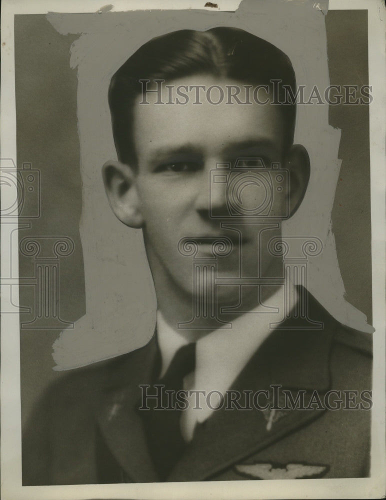 Load image into Gallery viewer, 1934 Press Photo Lester Kritz in his business suit - neo17141
