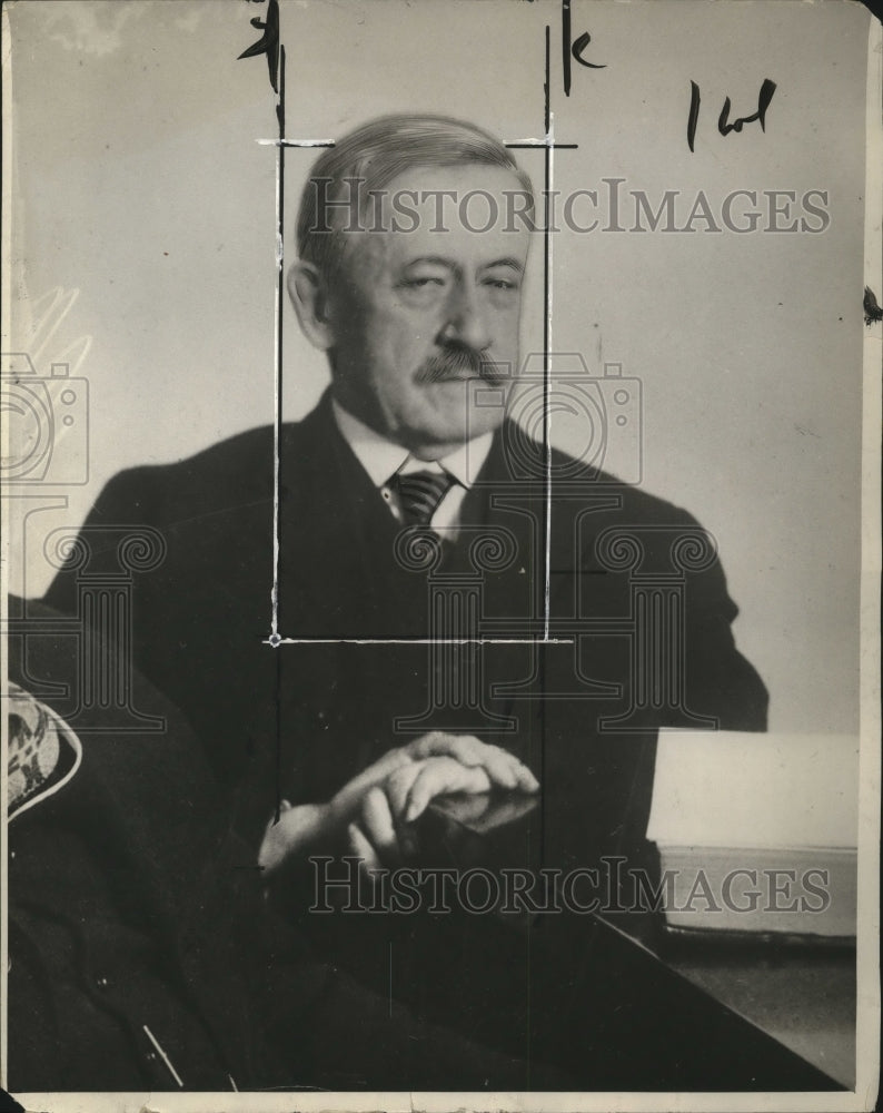 1937 Press Photo Edward B Reeve Medford NJ banker & embezzler - neo17169