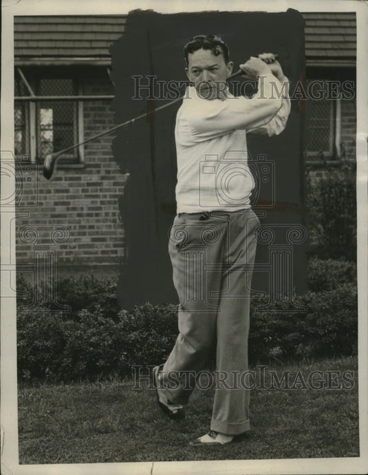 1936 Press Photo Bob Randall Golfing - neo17317