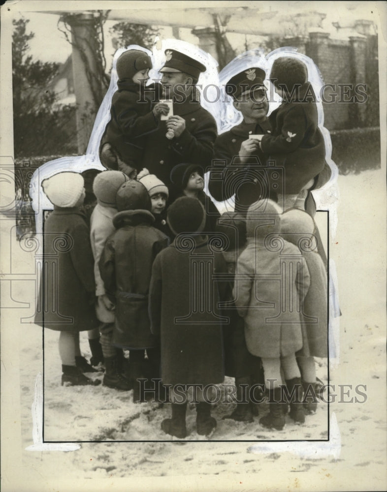 1929 Press Photo Memorial School pupils with Police Richard Ridella & Joe Morris