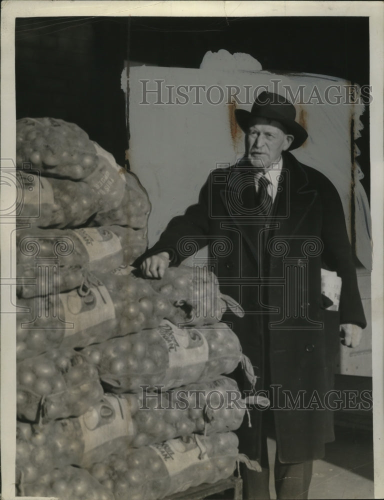 1941 Press Photo Wm. H. Chaldner oldest living commission man in Cleveland