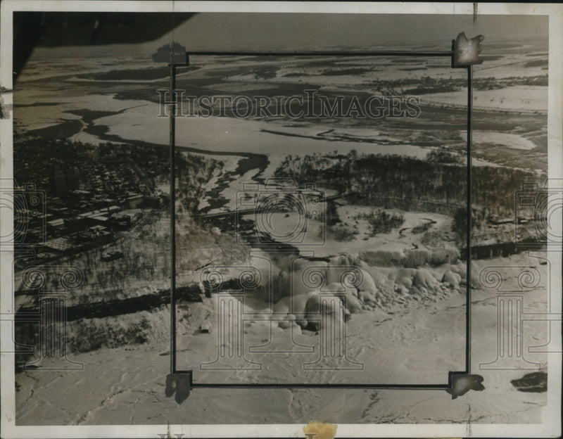 Load image into Gallery viewer, 1934 Press Photo Aerial Photo of Frigid Niagara Falls - neo17780
