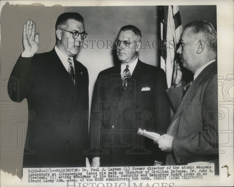 Load image into Gallery viewer, 1950 Press Photo Dr. Paul J. Larson, Director of the Atomic Weapons Lab in NM

