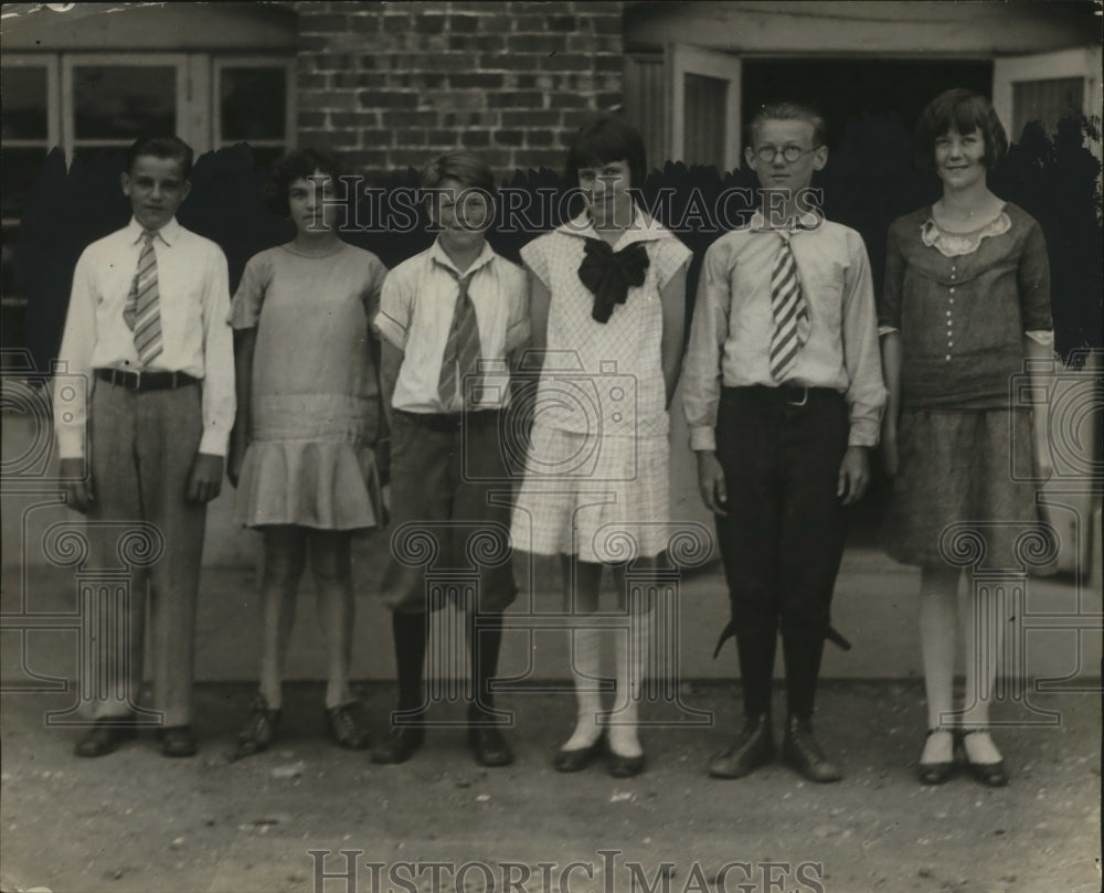 1928 Press Photo Three sets of twin children at a school building - neo17875