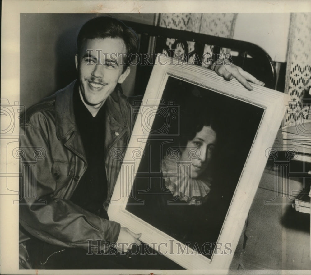 1948 Press Photo Bernie Martin bought painting that may be worth 1K - neo18024