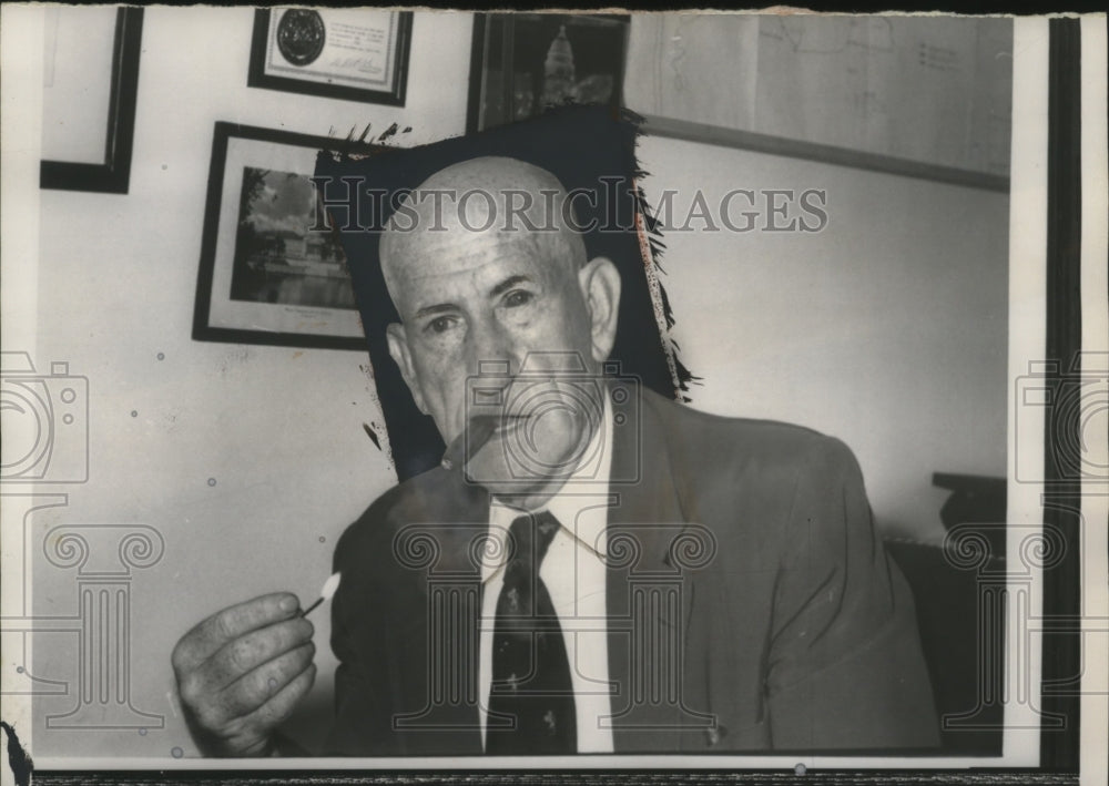 1957 Press Photo Rep C. Bailey Shown in His Office Called Eisenhower Lousy Liar