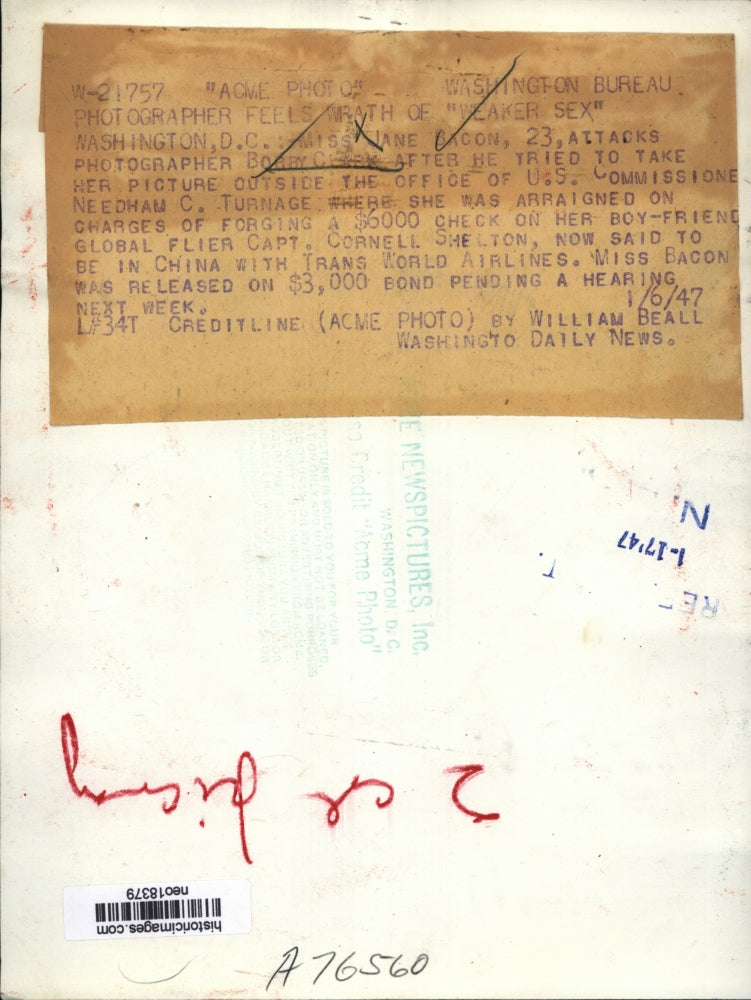 1947 Press Photo Jane Bacon Attacking Borry Clark in Washington, D.C.