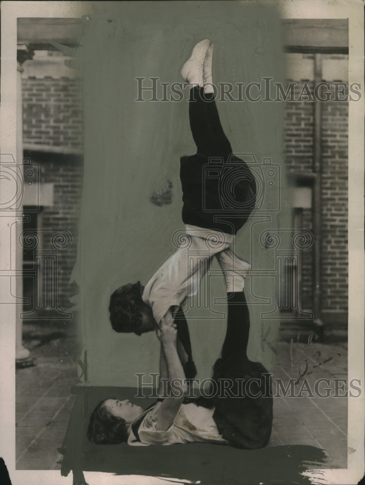 Load image into Gallery viewer, 1922 Press Photo Acrobats Dorothy &amp; Marjorie Cowdrey at Sargent School, Boston
