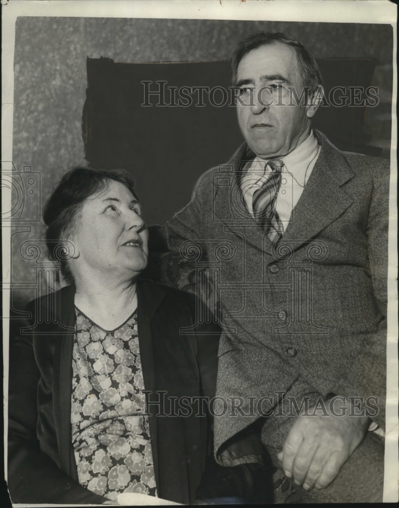 1930 Press Photo Mr. & Mrs. W.H. Richardson farmers refused passports