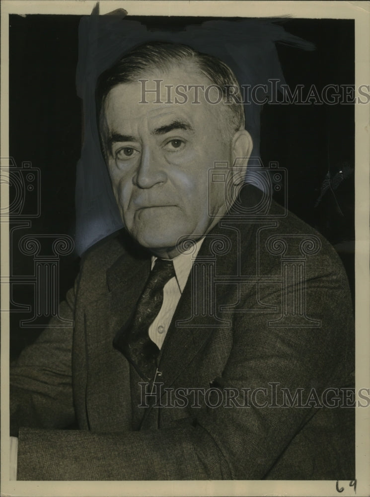 1943 Press Photo John McCarrens Shot by Man at His Office,Then Man Shot Himself