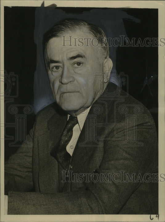 1943 Press Photo John McCarrens Shot by Man at His Office,Then Man Shot Himself