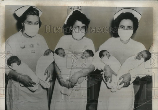 1948 Press Photo Nurses Hold Three Sets of Twins in Highland Hospital, NY