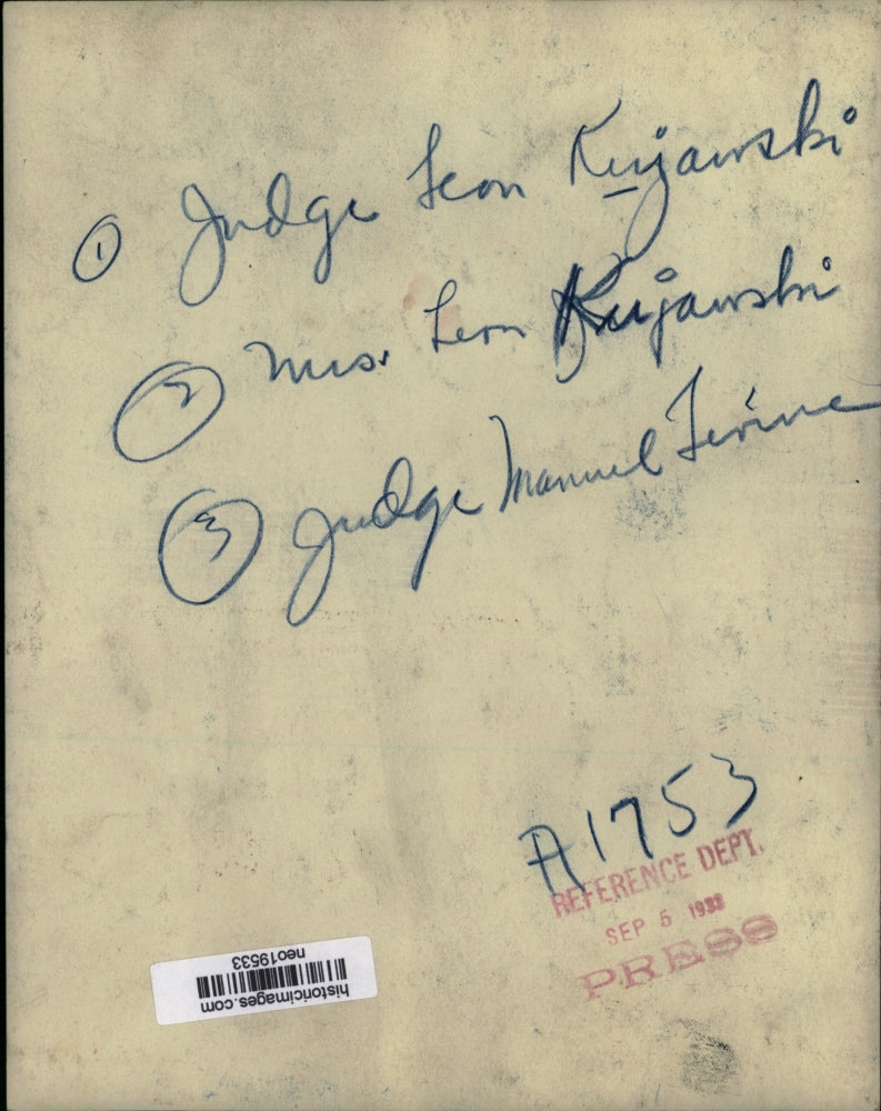 1933 Press Photo Judge Leon Kujanski, Wife, & Judge Manuel Levine - neo19533