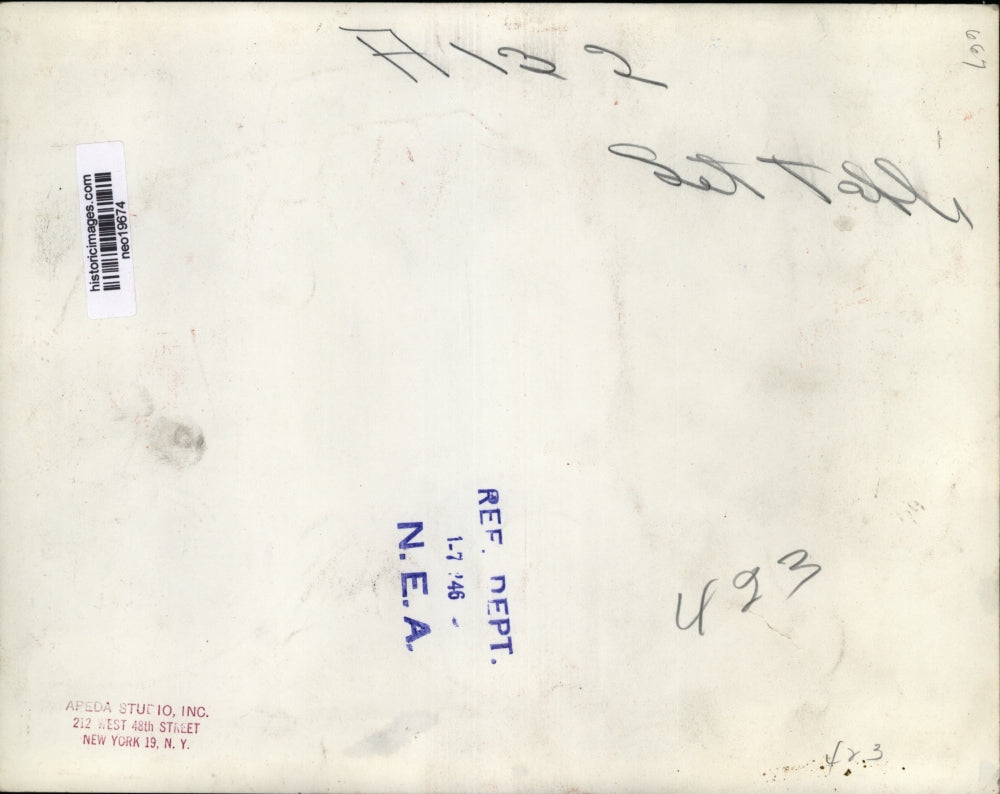 1946 Press Photo Tea Set on Table - neo19674