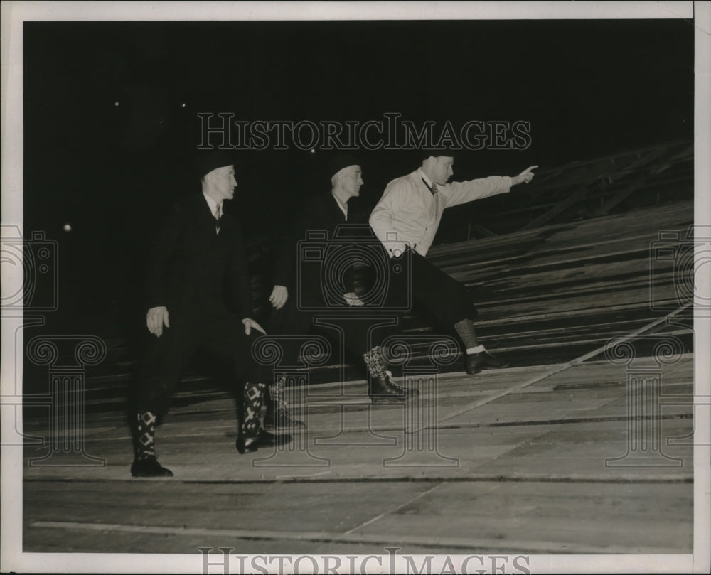 1937 Press Photo Bertel N. Paaske, Quebec Ski Champion, Ivar Hegge, & Ole Hegge