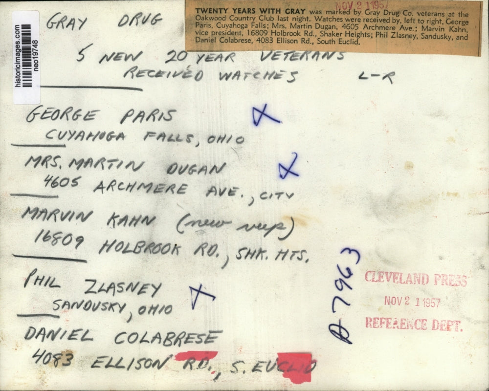 1957 Press Photo Gray Drug Co. Vets Celebrate 20 Years at Oakwood Country Club