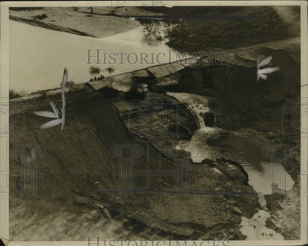 1926 Press Photo Bursting Dam Causes Heavy Damage in Southern California