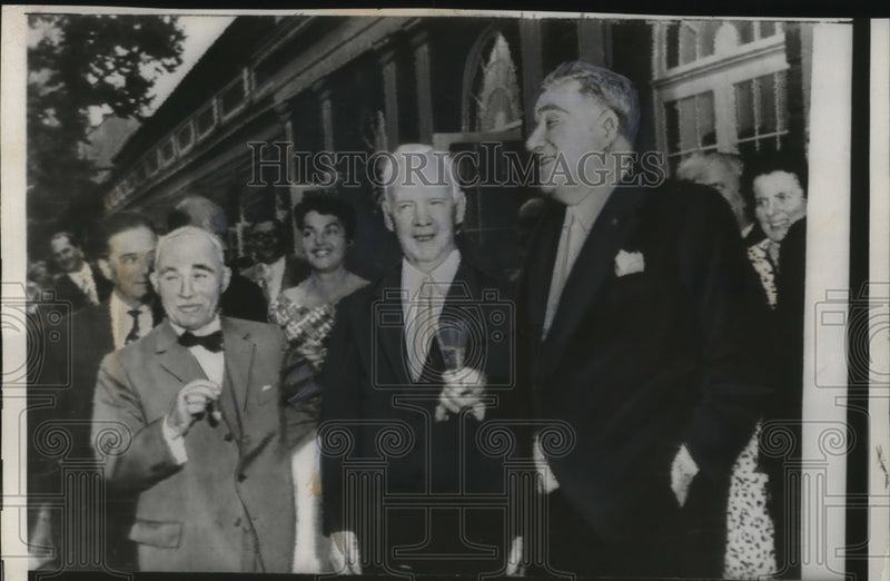 Load image into Gallery viewer, 1959 Press Photo 3 Leading Candidates for W German Presidency Join Reception
