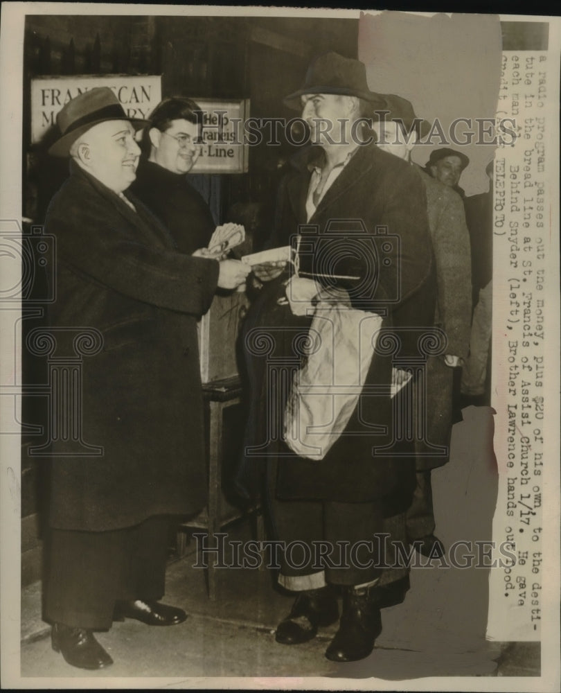 1948 Press Photo Radio Program Hands Bread to Destitute at St. Francis of Assisi