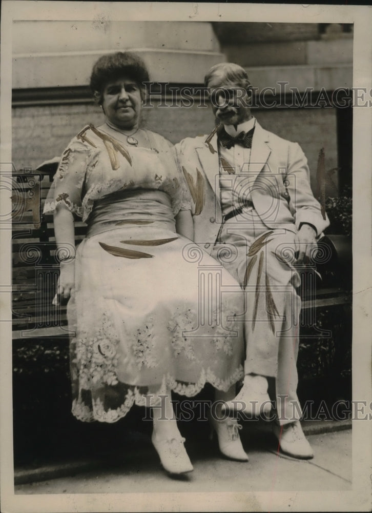 1921 Press Photo Nelson P Webster & wife employed at the White House - neo19908