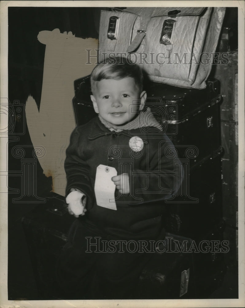 1949 Press Photo Jozef Piatek, German Refugee in Cleveland, Ohio - neo19993- Historic Images