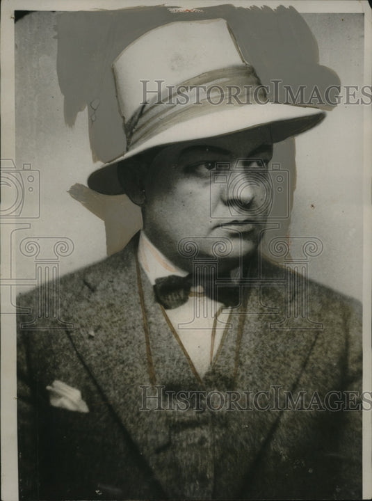 1927 Press Photo William Thompson Western Union telegrapher patented new device