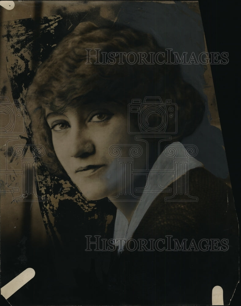 1921 Press Photo Miss Jane Hendrick of NY of French ship line on a tour