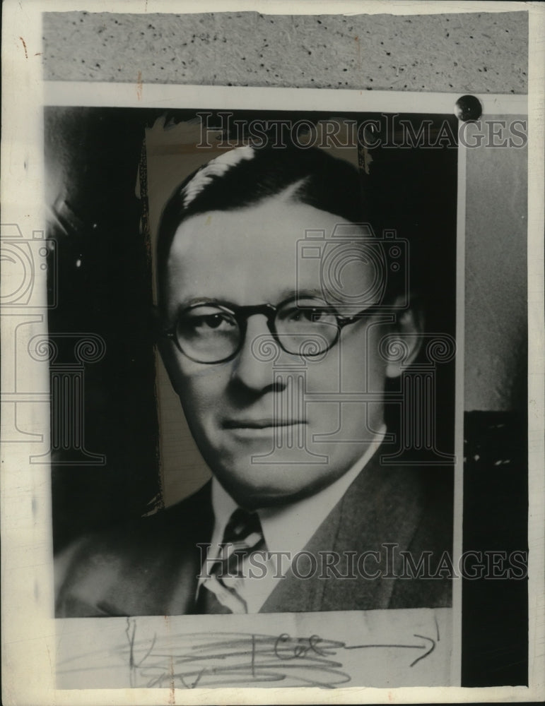1940 Press Photo Mr Frank J Boehm in a business suit - neo20589
