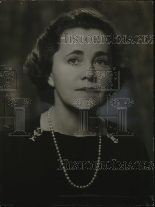 1936 Press Photo Miriam Fairbank - neo20627