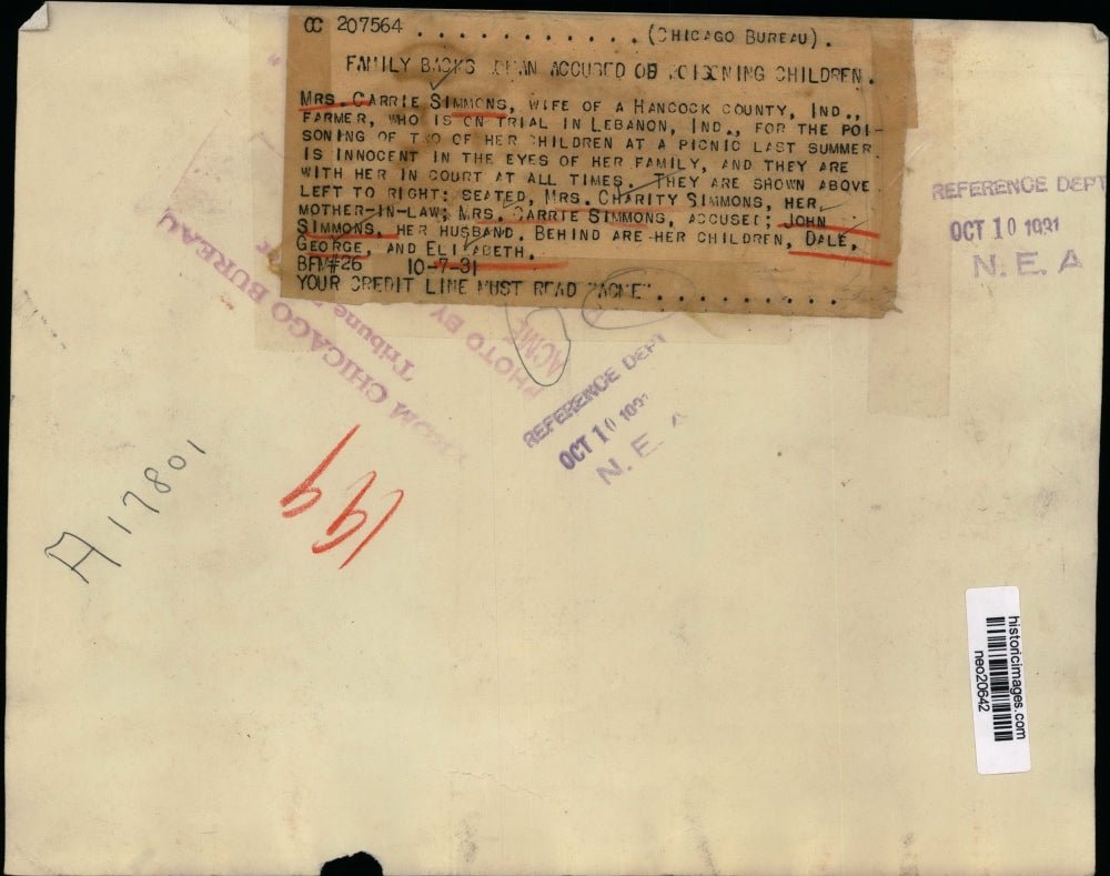 1931 Press Photo Family Supports Mrs. Carrie Simmons, Accused Child Poisoner