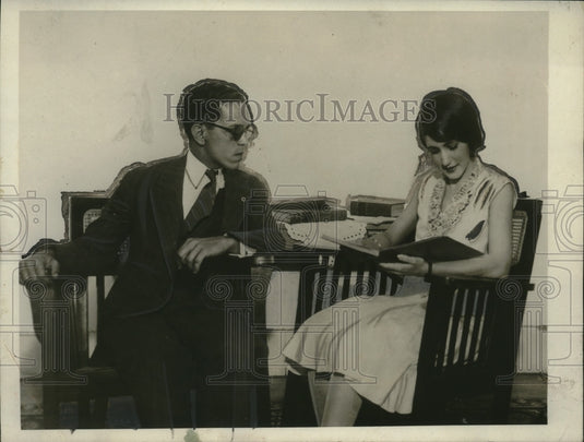 1930 Press Photo Armand Bicsea blind student is read to by Sara Martinez