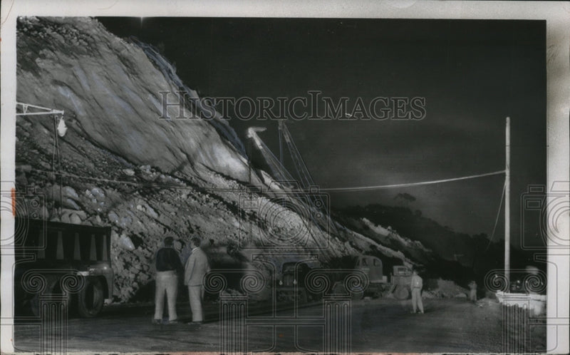 Load image into Gallery viewer, 1955 Press Photo Pacific Coast Highway Landslide, Santa Monica, California
