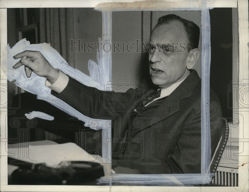 1942 Press Photo James M. Landis Dir. of Office of Civilian Defense press Conf